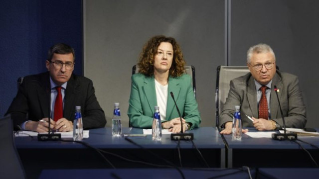 Кризисният щаб няма да търси полети за българи извън засегнатия от войната регион